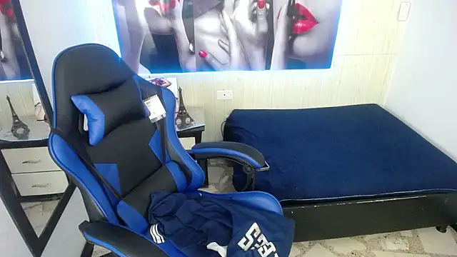 Anniee x online show from 01-17-26, 01:26