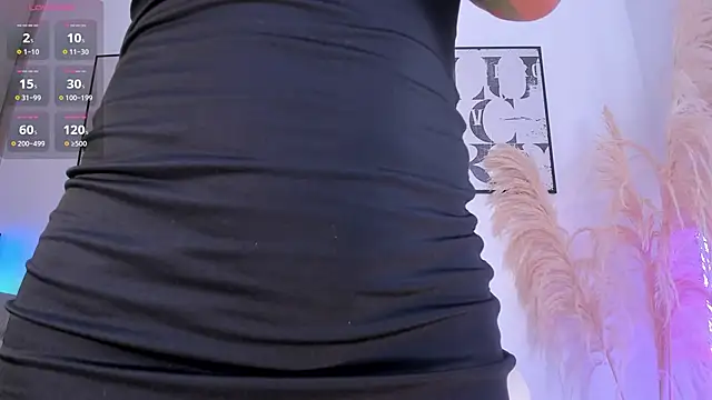 NiiaEvanss online show from 10-16-25, 01:19