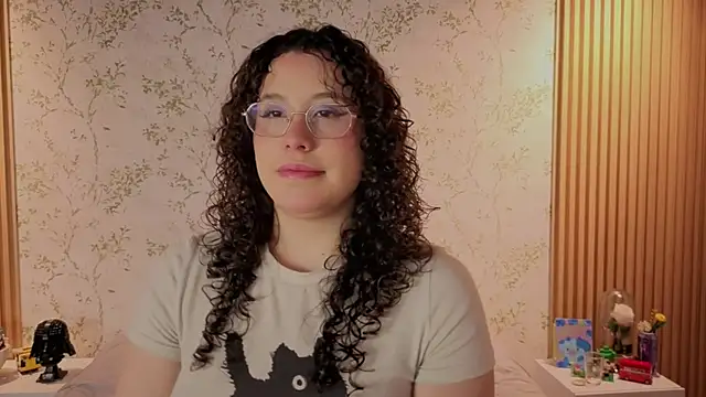Snapshot of Charlotte__Miller chatting on 05-04-26, 11:57 Charlotte Miller online show from 05-04-26, 11:57