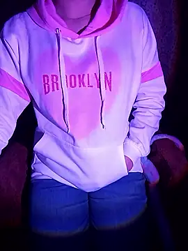 Angelnirvanaa online show from 01-13-26, 05:06