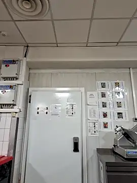Snapshot of HoundingIniquity chatting on 06-13-26, 09:35 HoundingIniquity online show from 06-13-26, 09:35