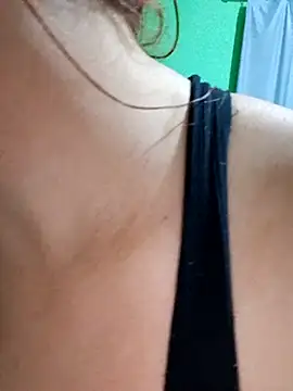 AliceRuivinha2 online show from 01-17-26, 05:55