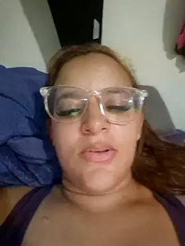 Snapshot of AliceRuivinha2 chatting on 10-15-25, 08:50 AliceRuivinha2 online show from 10-15-25, 08:50