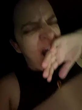 AliceRuivinha2 online show from 03-05-26, 10:23