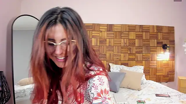 Snapshot of iriis_rosse chatting on 03-14-25, 02:20 iriis rosse online show from 03-14-25, 02:20