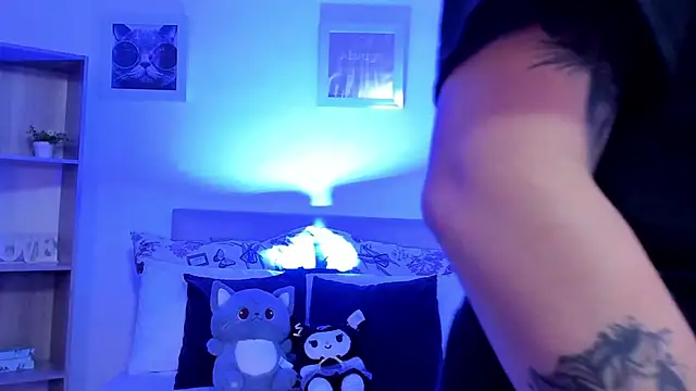 Snapshot of jinxv_nuss chatting on 03-11-25, 11:12 jinxv nuss online show from 03-11-25, 11:12