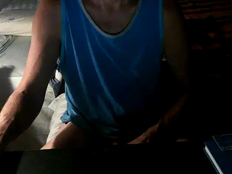 Snapshot of GoloZeusMax chatting on 10-06-25, 06:14 GoloZeusMax online show from 10-06-25, 06:14