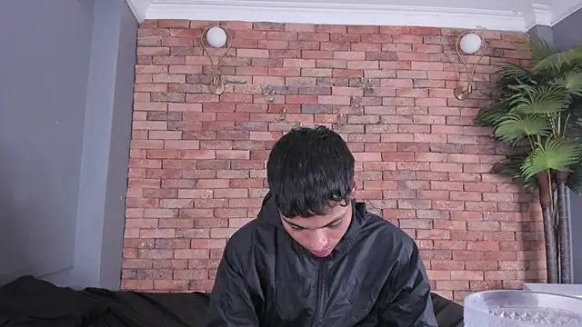 adam piarse01 online show from 11-21-25, 03:16