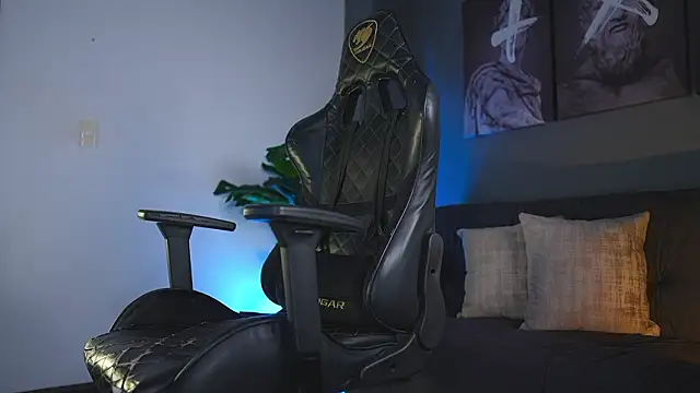 Snapshot of kevin_montoya chatting on 03-24-26, 01:11 kevin montoya online show from 03-24-26, 01:11