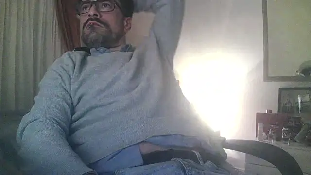 Patrickhound online show from 01-28-25, 01:18