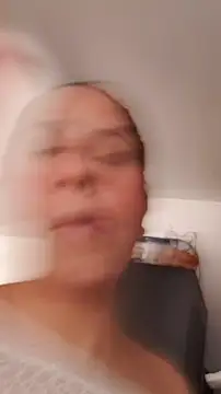 downsonMia online show from 04-07-26, 01:35