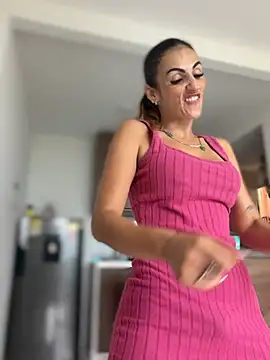 Samantha bigboobs online show from 04-12-26, 09:40