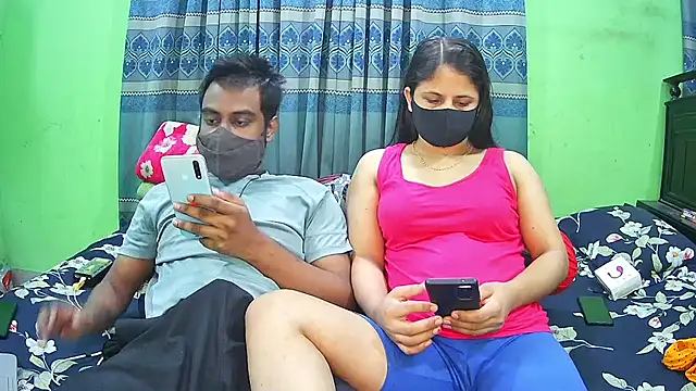 Hot Nila online show from 11-19-25, 03:17