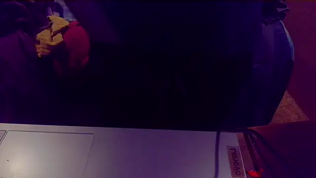 bluedragon0525 online show from 10-11-25, 03:40