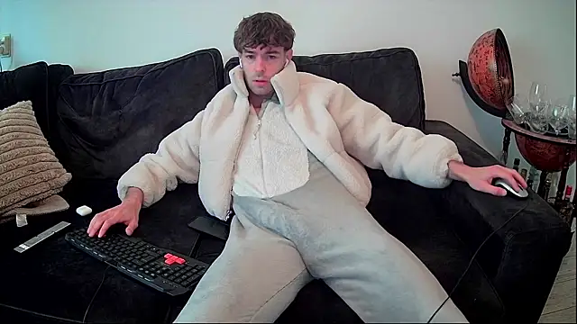 onesieboyx online show from 11-21-25, 09:52