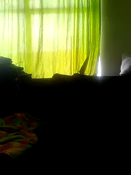 Snapshot of escorpio50jt chatting on 06-08-26, 11:33 escorpio50jt online show from 06-08-26, 11:33