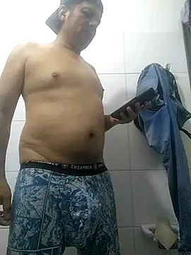 Snapshot of escorpio50jt chatting on 10-10-25, 11:49 escorpio50jt online show from 10-10-25, 11:49