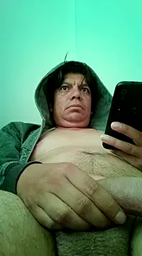 Snapshot of escorpio50jt chatting on 03-09-25, 11:47 escorpio50jt online show from 03-09-25, 11:47