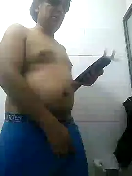 Snapshot of escorpio50jt chatting on 10-03-25, 12:58 escorpio50jt online show from 10-03-25, 12:58