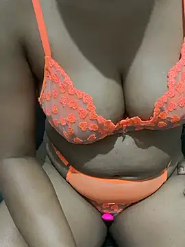 Mariaapimentinha online show from 04-04-26, 10:11