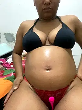 Snapshot of Mariaapimentinha chatting on 09-25-25, 12:16 Mariaapimentinha online show from 09-25-25, 12:16