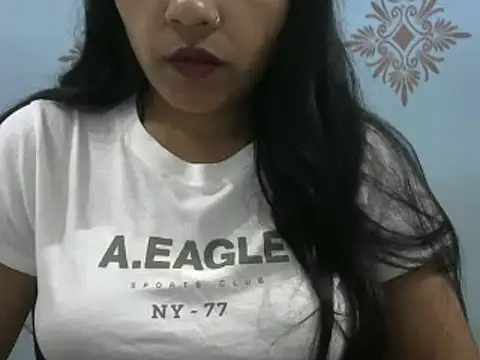 Snapshot of Misha_Sweett chatting on 11-21-25, 01:43 Misha Sweett online show from 11-21-25, 01:43