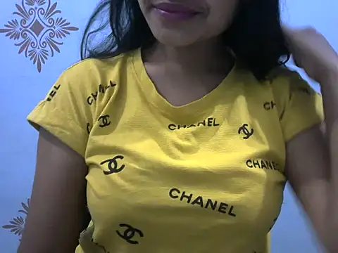 Snapshot of Misha_Sweett chatting on 03-18-25, 03:33 Misha Sweett online show from 03-18-25, 03:33