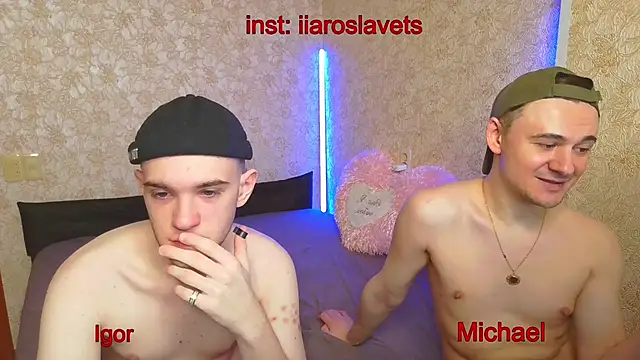 Snapshot of michael_sexdevil chatting on 02-24-25, 01:53 michael sexdevil online show from 02-24-25, 01:53