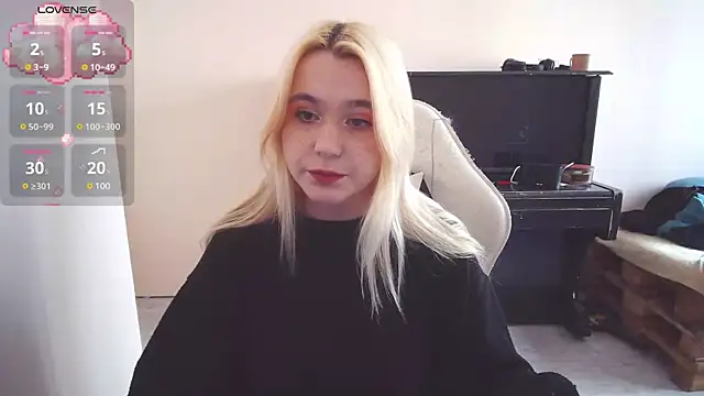 hornyyeva online show from 03-04-25, 04:27