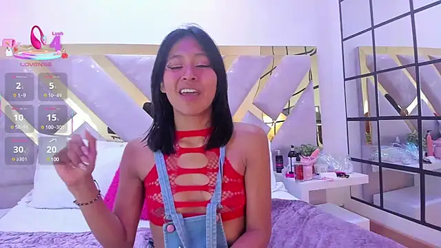 Snapshot of nayara_macherano chatting on 03-09-25, 10:19 nayara macherano online show from 03-09-25, 10:19