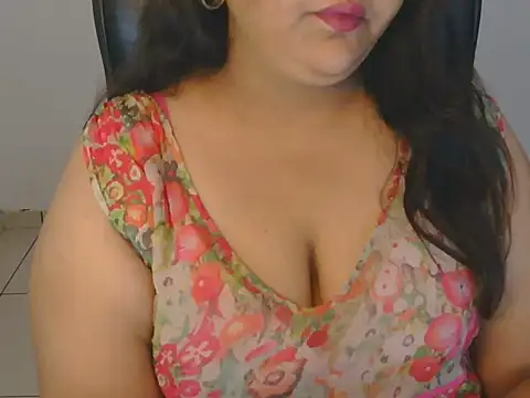 Snapshot of Jenny_lovee chatting on 07-24-26, 11:28 Jenny lovee online show from 07-24-26, 11:28
