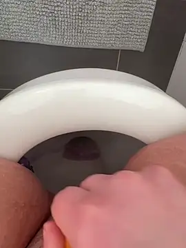 bigfatpussy28 online show from 04-17-26, 03:37