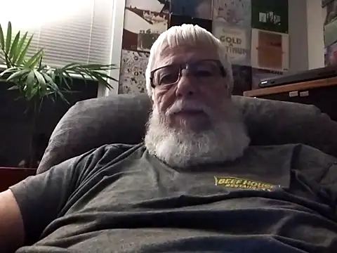 Snapshot of Futura_intx chatting on 10-12-25, 12:45 Futura intx online show from 10-12-25, 12:45