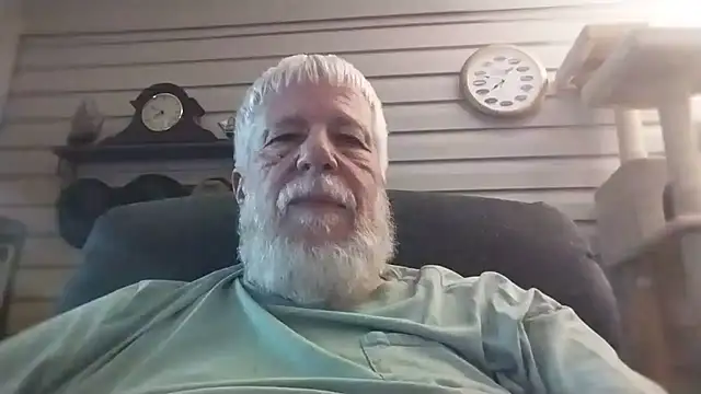 Snapshot of Futura_intx chatting on 05-29-26, 12:49 Futura intx online show from 05-29-26, 12:49