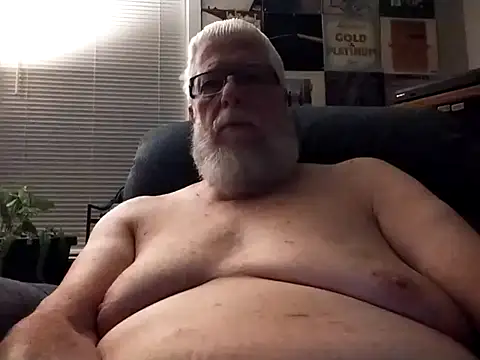 Snapshot of Futura_intx chatting on 09-15-25, 10:05 Futura intx online show from 09-15-25, 10:05