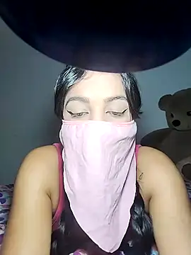 Snapshot of lucianamorales chatting on 03-17-25, 08:09 lucianamorales online show from 03-17-25, 08:09