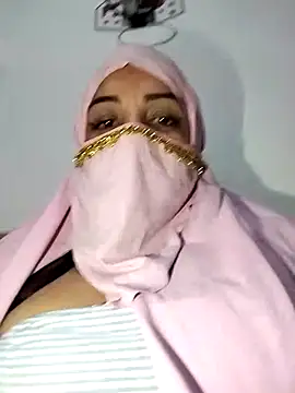 Snapshot of lucianamorales chatting on 02-22-25, 05:55 lucianamorales online show from 02-22-25, 05:55