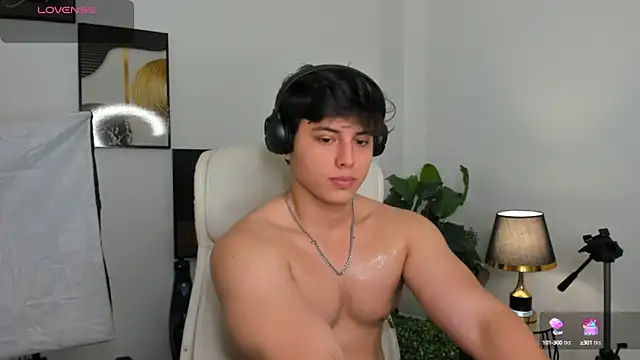 Snapshot of Thom_Ohtani chatting on 03-07-25, 03:49 Thom Ohtani online show from 03-07-25, 03:49