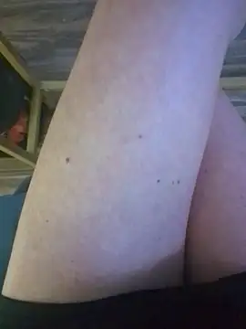 Snapshot of ImogenBrooke chatting on 10-16-25, 10:51 ImogenBrooke online show from 10-16-25, 10:51