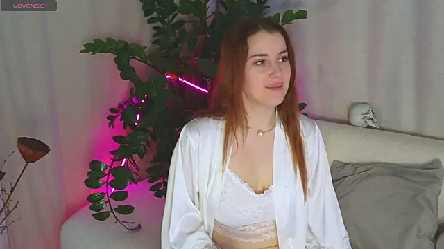 EllieGarson online show from 11-01-25, 05:18