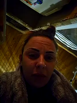 Snapshot of brune_caliente chatting on 01-13-25, 11:17 brune caliente online show from 01-13-25, 11:17