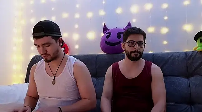 Snapshot of ErickBrant chatting on 02-05-25, 02:29 ErickBrant online show from 02-05-25, 02:29