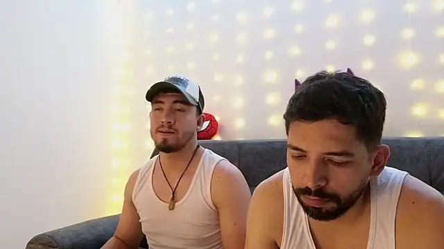 Snapshot of ErickBrant chatting on 02-23-25, 03:45 ErickBrant online show from 02-23-25, 03:45