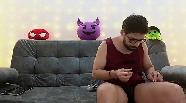 Snapshot of ErickBrant chatting on 02-03-25, 10:11 ErickBrant online show from 02-03-25, 10:11