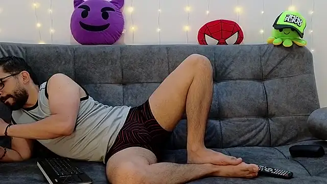 Snapshot of ErickBrant chatting on 03-06-25, 09:20 ErickBrant online show from 03-06-25, 09:20