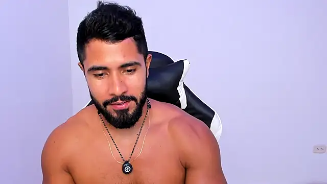 Santiago huntt online show from 04-07-26, 07:15