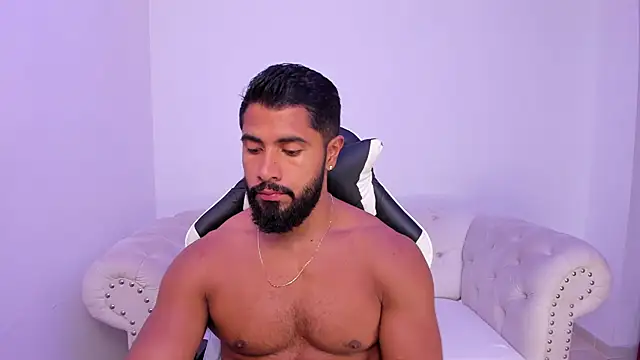 Santiago huntt online show from 12-17-25, 12:54