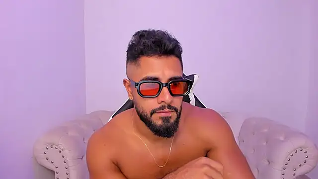 Santiago huntt online show from 03-17-26, 09:40