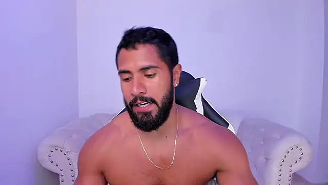 Santiago huntt online show from 10-17-25, 10:44