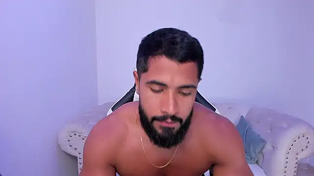 Santiago huntt online show from 11-10-25, 09:20